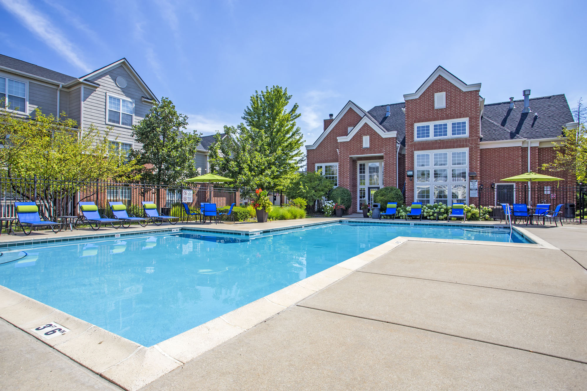 Stratford Green Apartments in Bloomingdale, IL